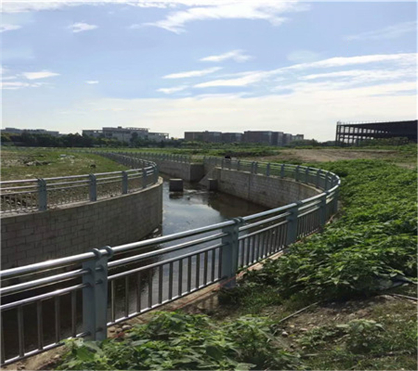 延边朝鲜族不锈钢复合管河道景观护栏