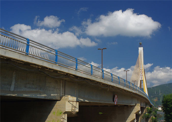 延边朝鲜族304不锈钢桥梁护栏：安全、耐用与美观的完美结合