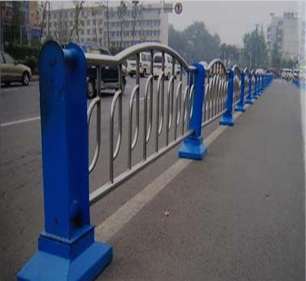 延边朝鲜族不锈钢防撞栏杆生产制造工艺